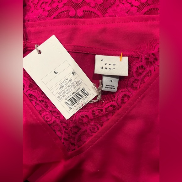 NWT a new day Camisole Fuschia Lace Size Small - Picture 5 of 5